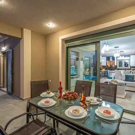 Villa Ilion Karavádhos